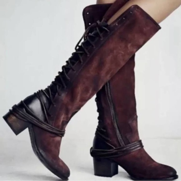 Freebird Coal Boots - Picture 1 of 5